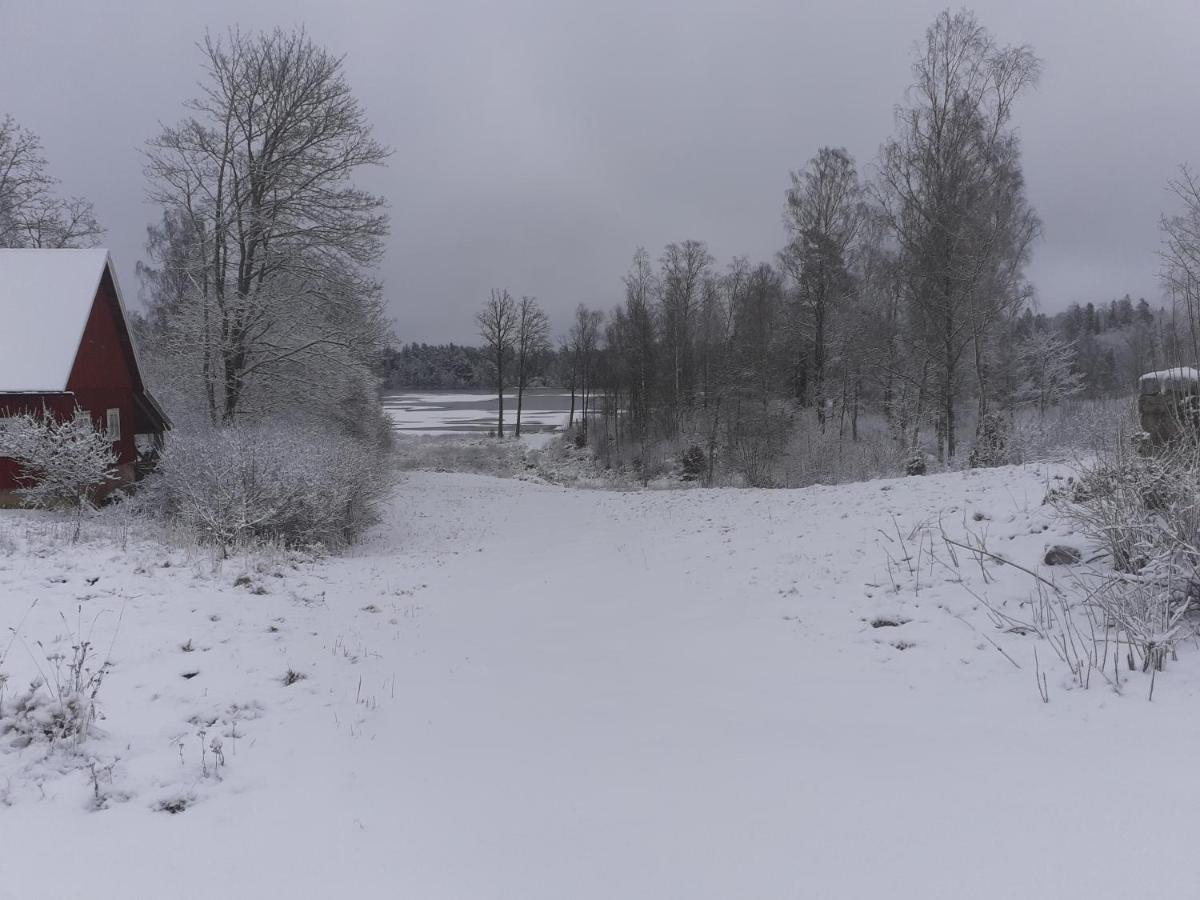 Stroenhult Farmhouse By The Lake Stronhult المظهر الخارجي الصورة