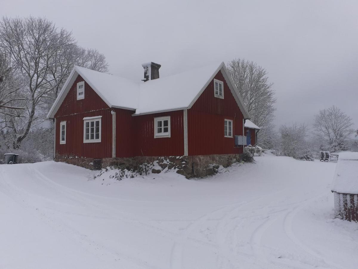 Stroenhult Farmhouse By The Lake Stronhult المظهر الخارجي الصورة