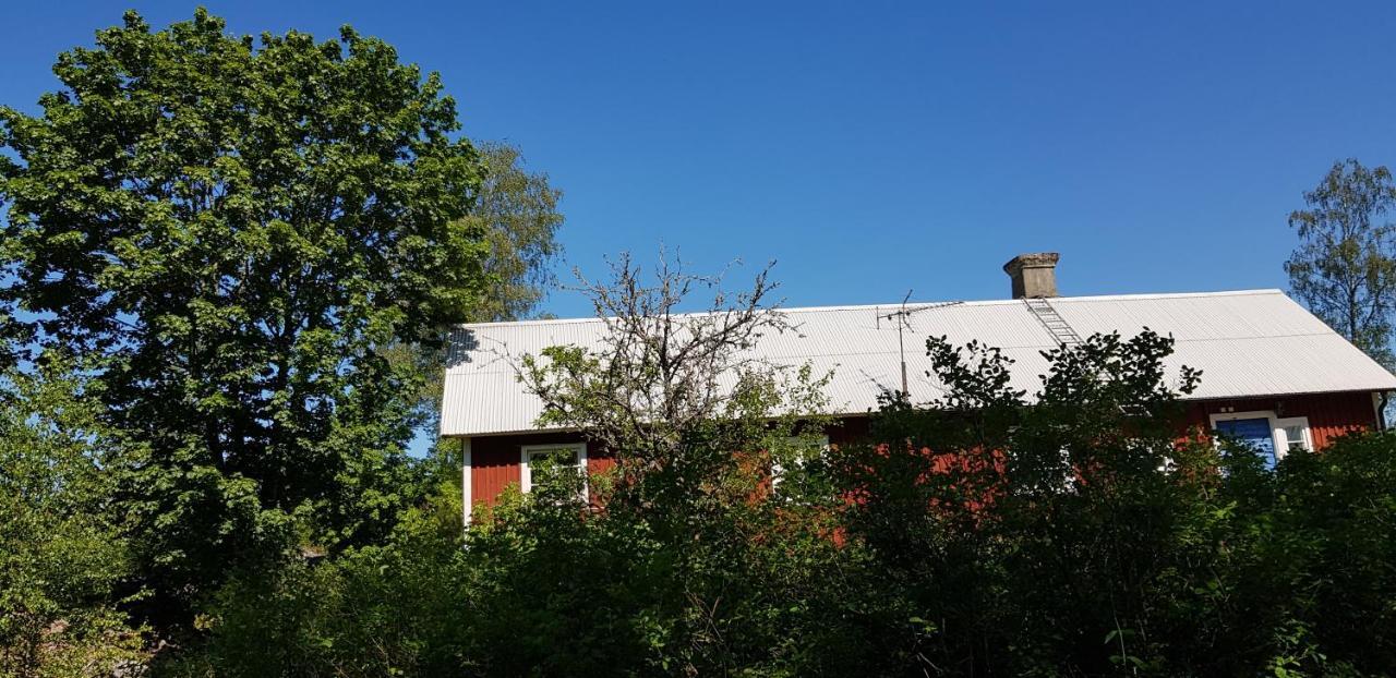 Stroenhult Farmhouse By The Lake Stronhult المظهر الخارجي الصورة